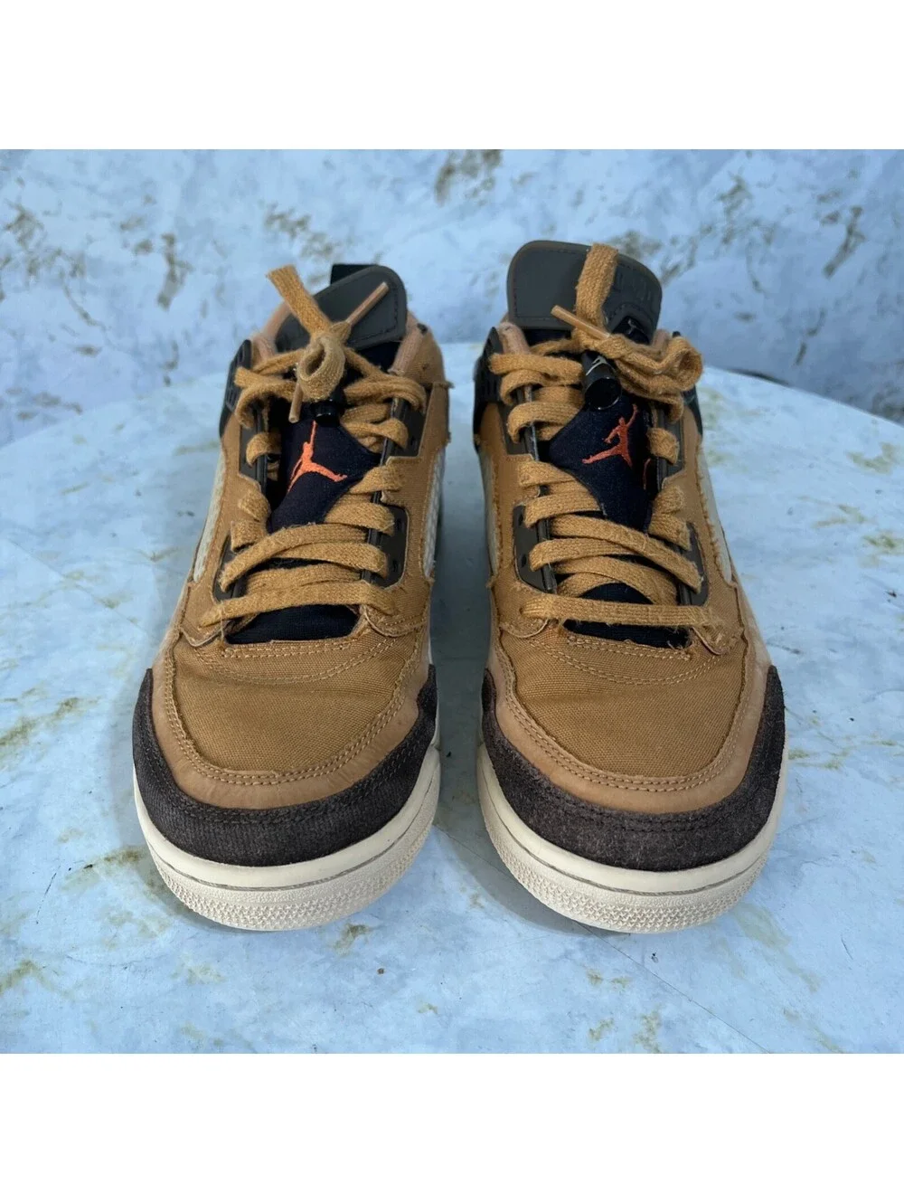 Jordan black accent